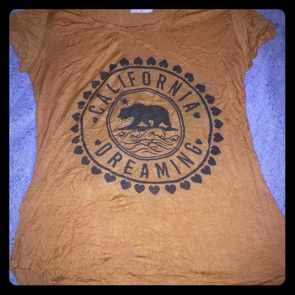 Free Kisses California Graphic Tshirt